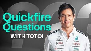 What is Toto’s most-used emoji? | Quickfire Questions with Toto Wolff