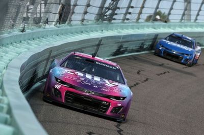 Alex Bowman admits he "choked that one away" in tough Homestead loss